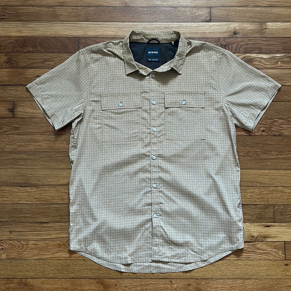 Prana. Sized L. Brown.